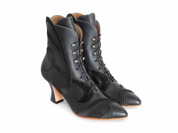 Women's^Fluevog Shoes De La Cruz | Embroidered Lace-Up Boot Black