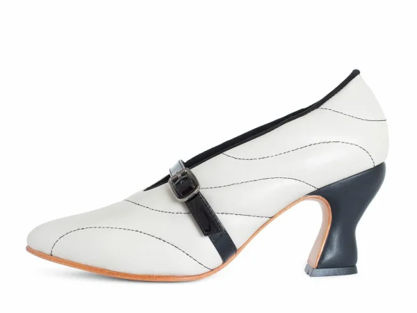 Women's^Fluevog Shoes Kit | Minimalistic Padded Pump Beige Quilted