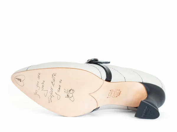 Women's^Fluevog Shoes Kit | Minimalistic Padded Pump Beige Quilted