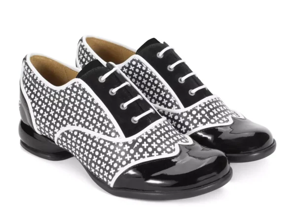 Women's^Fluevog Shoes Martha | Contrast Lace-Up Shoe Black/White Xo